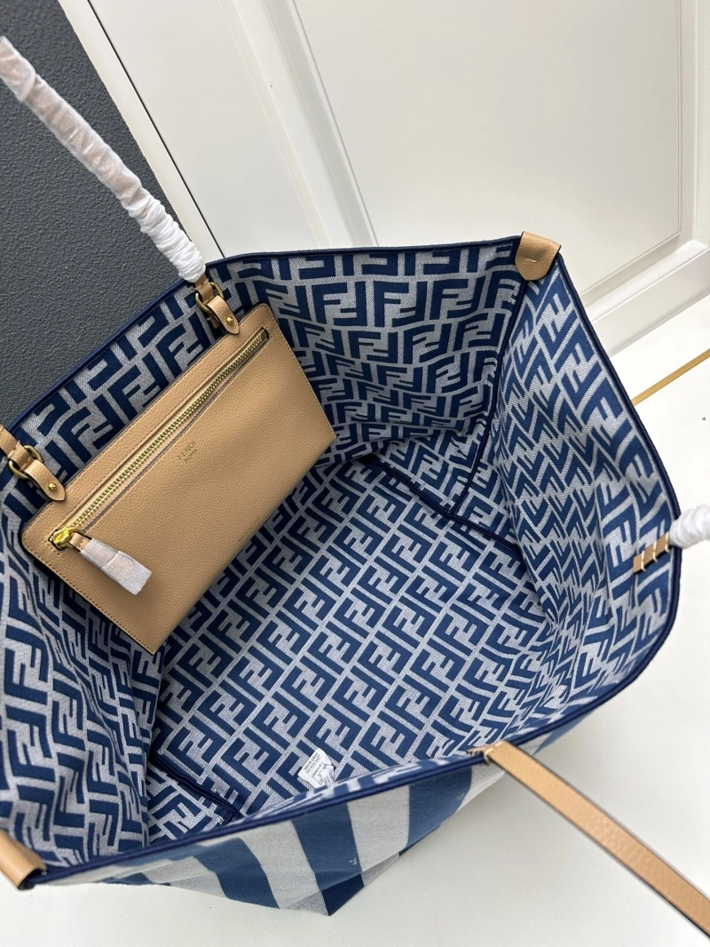 F**di shopping bags 4224-0562