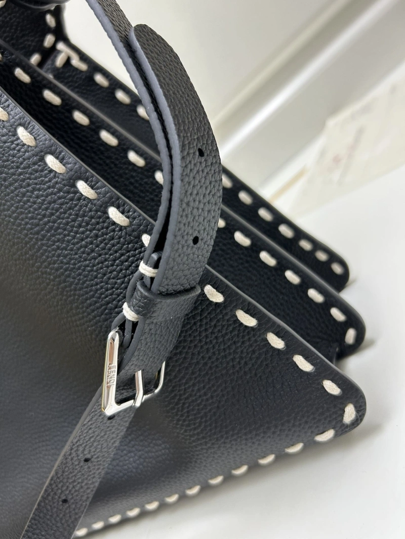 F**di top handle bags 4224-0565