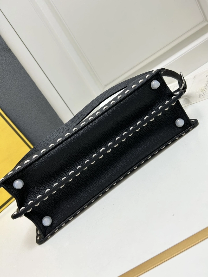 F**di top handle bags 4224-0565