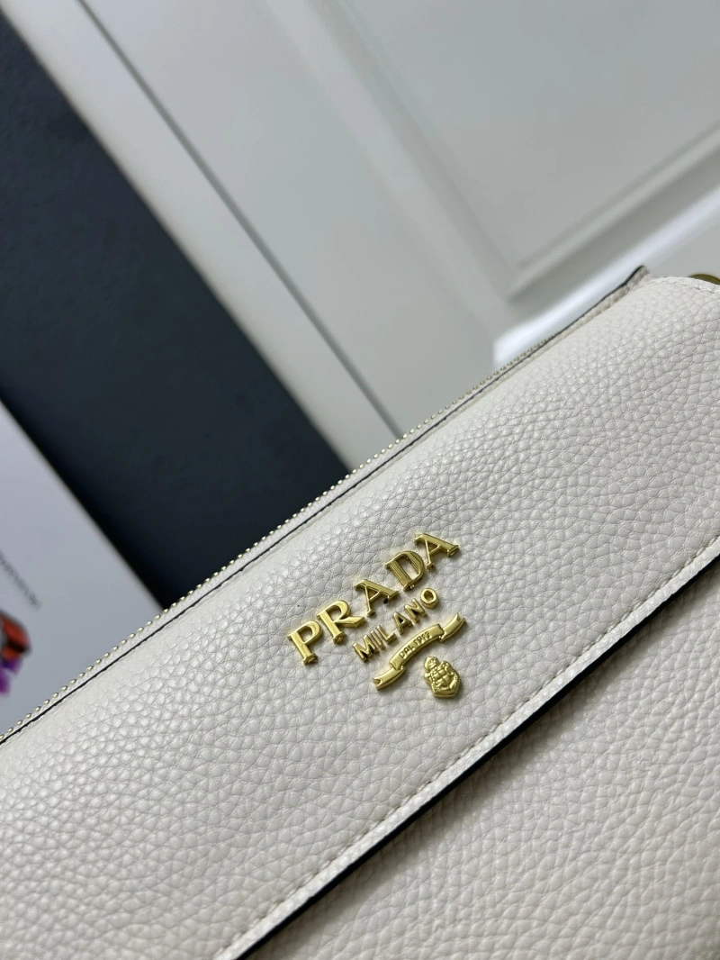 Pra*a satchel bags 4224-0706