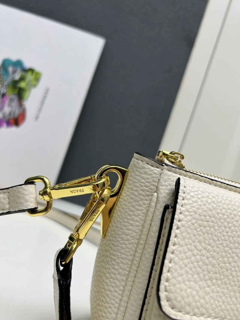 Pra*a satchel bags 4224-0706