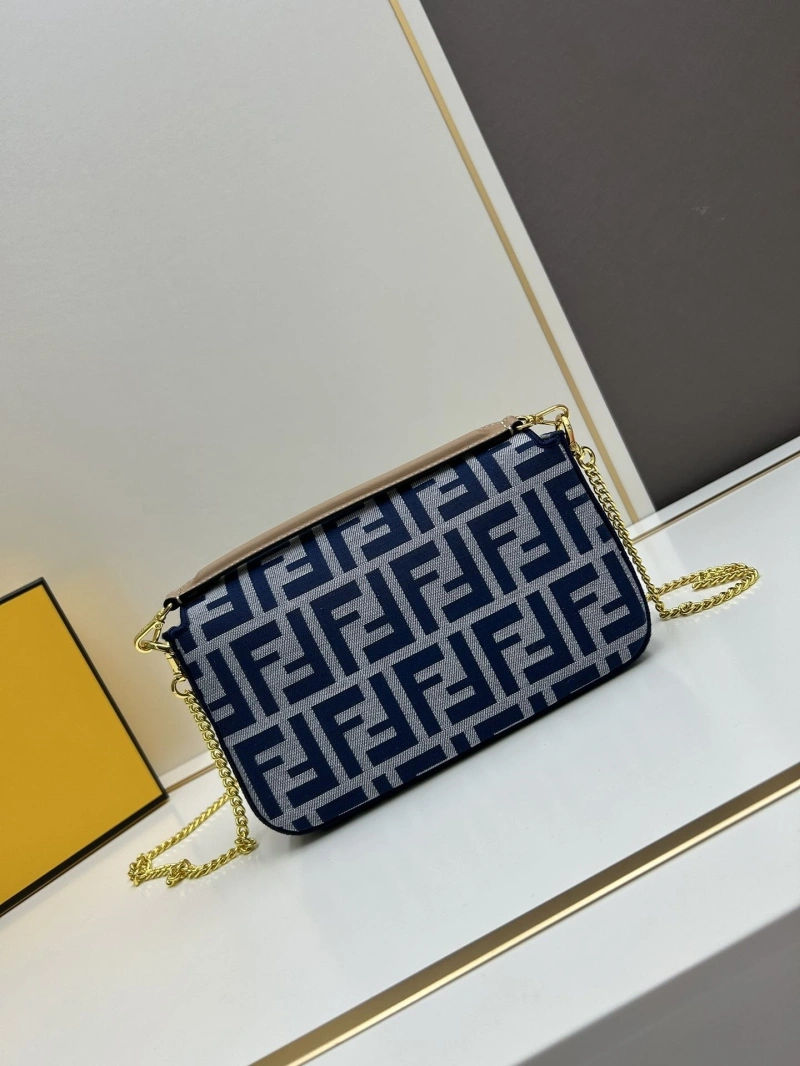 F**di baguette bags 4224-0767