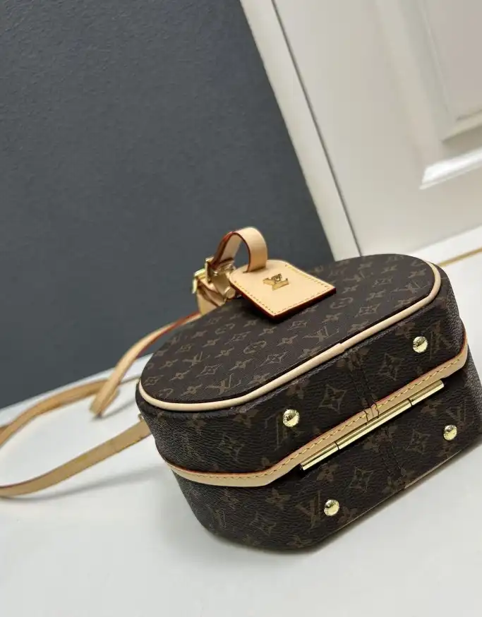 LV Round Bags 4224-0785