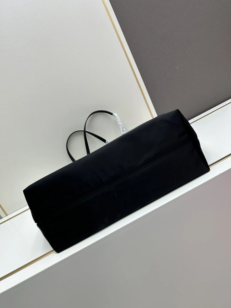 Pra*a shopping bags 4224-0853