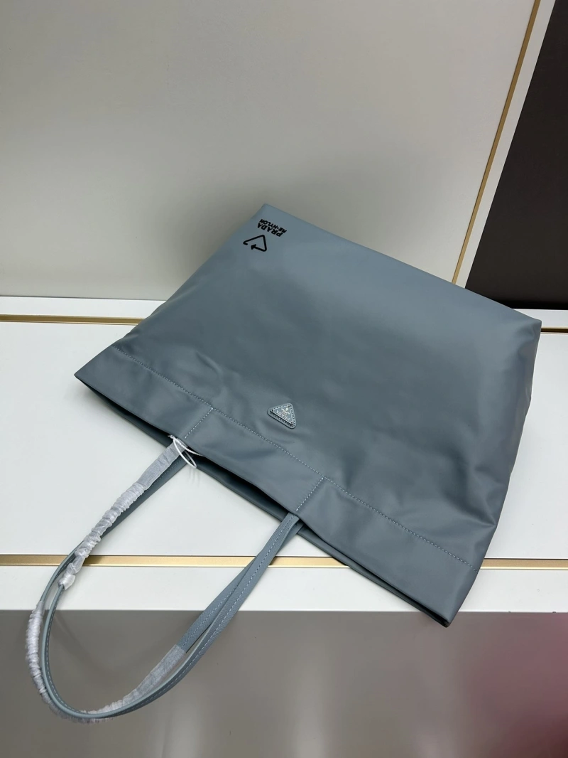 Pra*a shopping bags 4224-0855