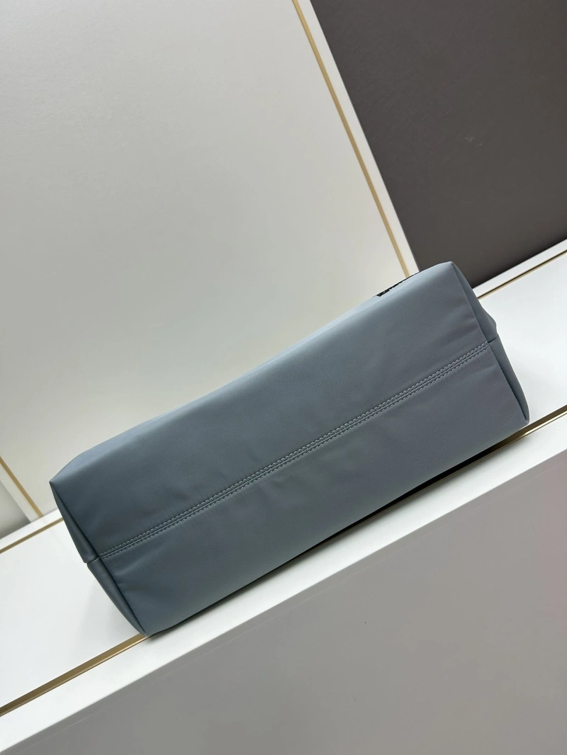 Pra*a shopping bags 4224-0855