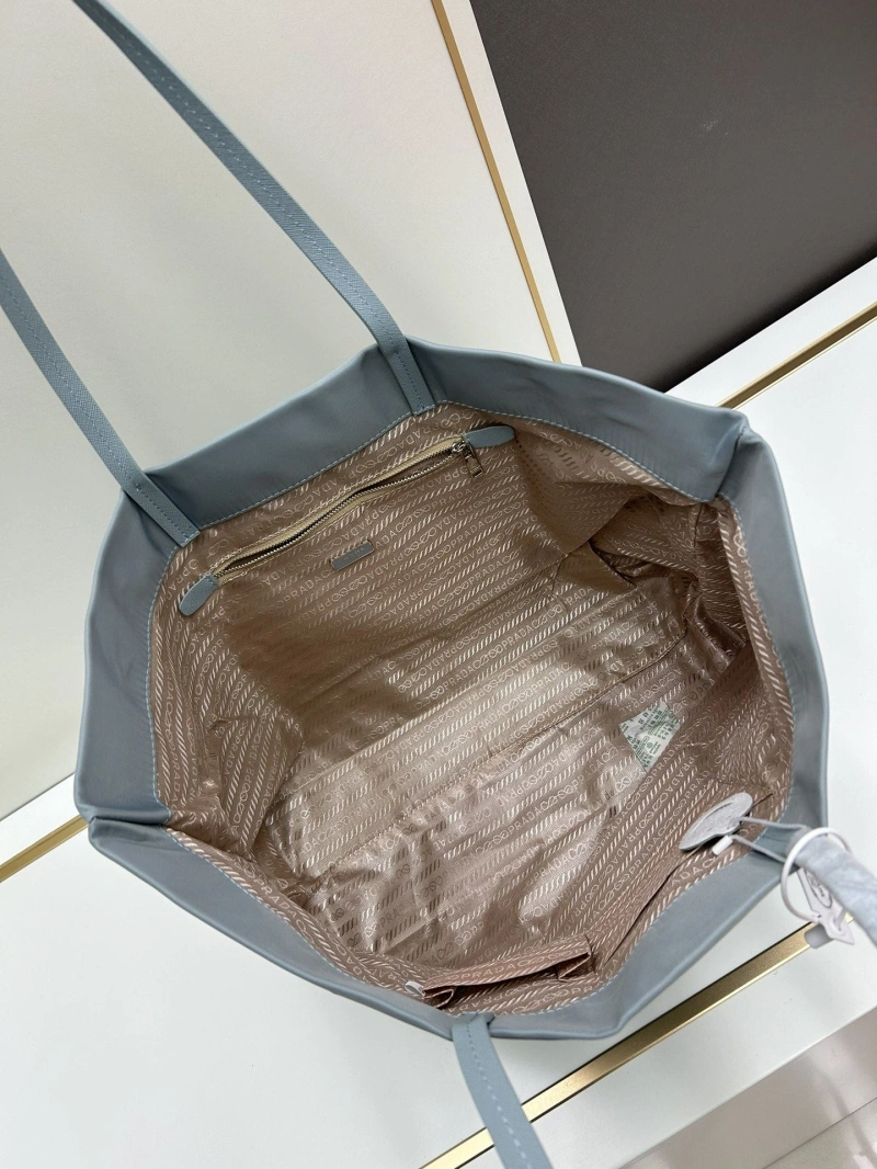 Pra*a shopping bags 4224-0855