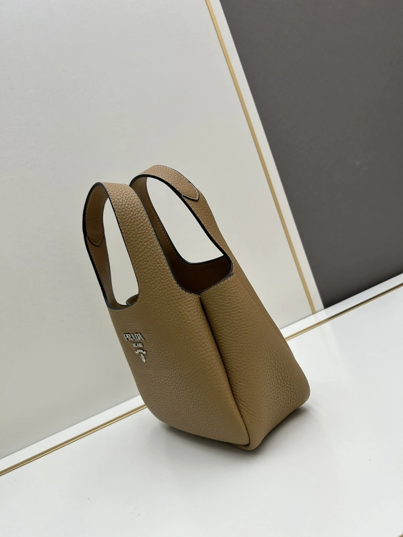 Pra*a shopping bags 4224-0949