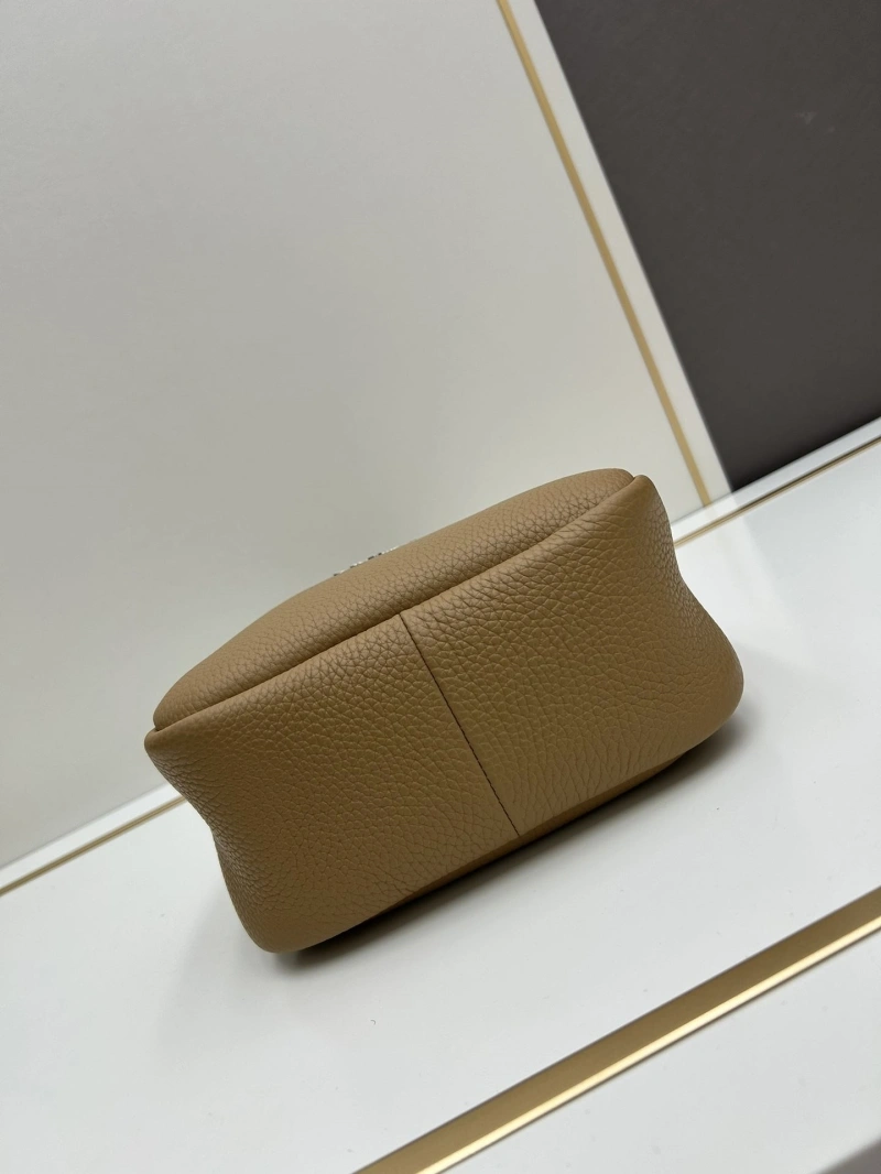 Pra*a shopping bags 4224-0949
