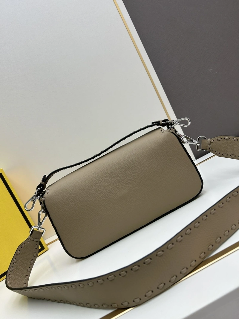 F**di baguette bags 4224-0980