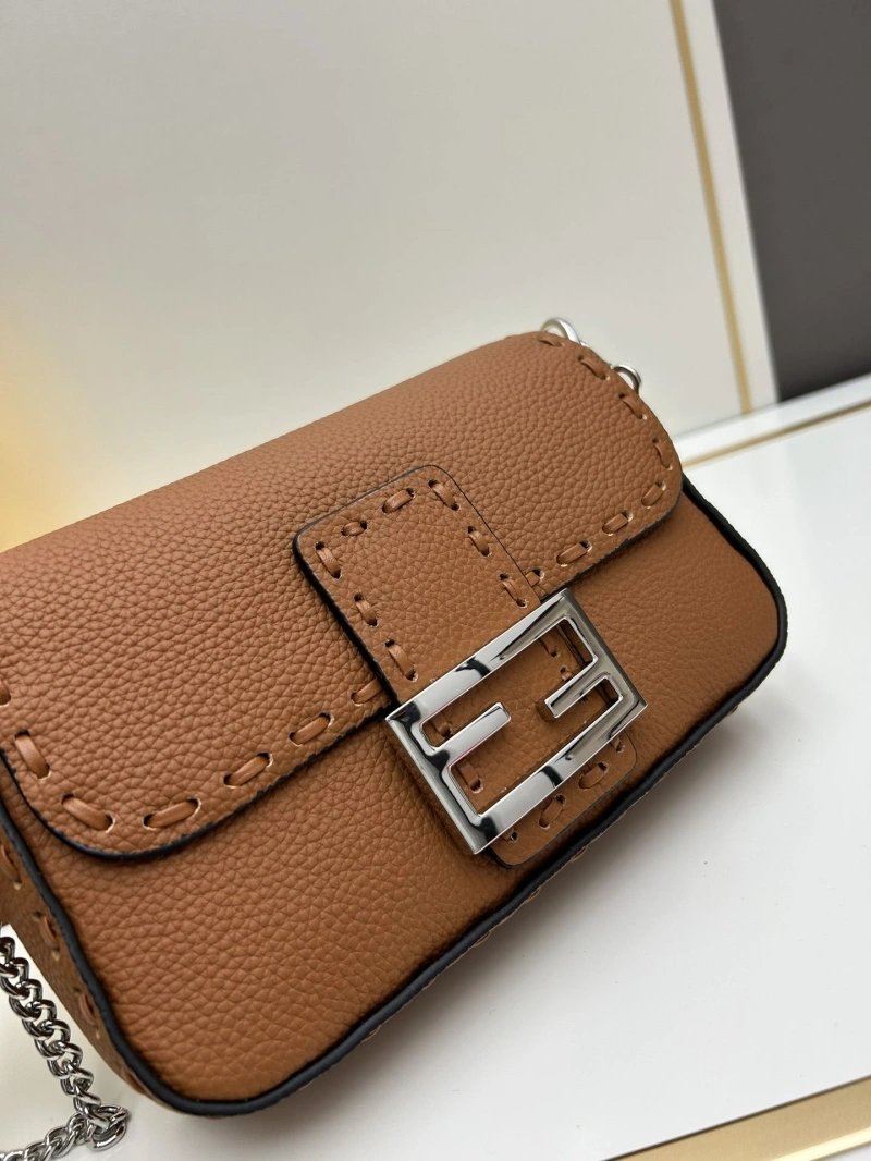 F**di baguette bags 4224-0984