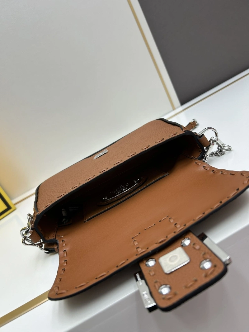 F**di baguette bags 4224-0984