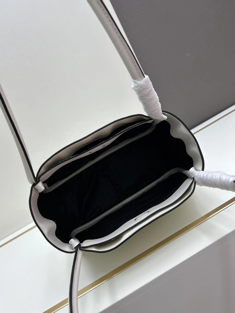 Pra*a shopping bags 4224-1063