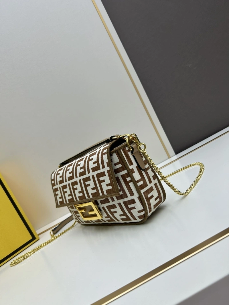 F**di baguette bags 4224-1084