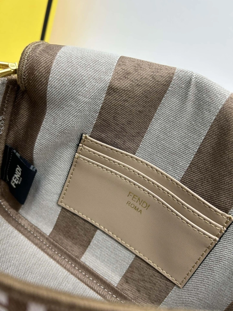 F**di baguette bags 4224-1084