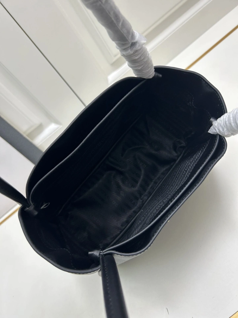 Pra*a shopping bags 4224-1096