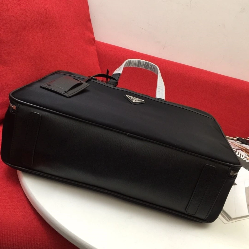 mens Pra*a briefcases 4224-1177