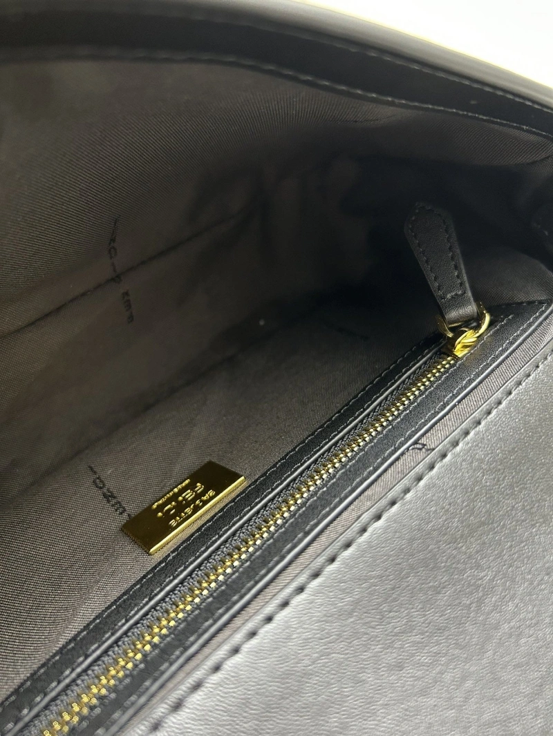 F**di baguette bags 4224-1291