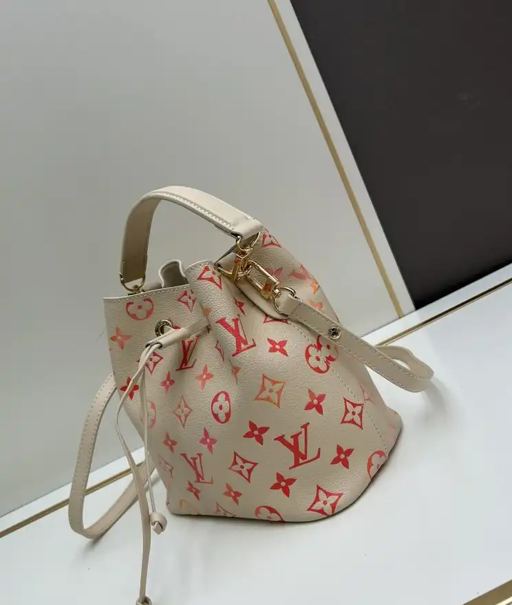 LV Bucket Bags 4224-1366