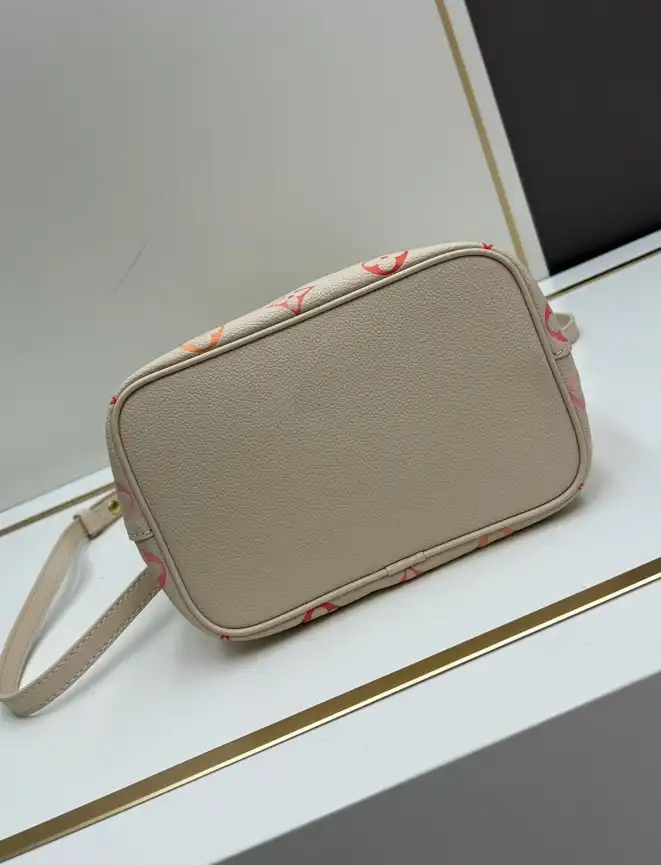 LV Bucket Bags 4224-1366