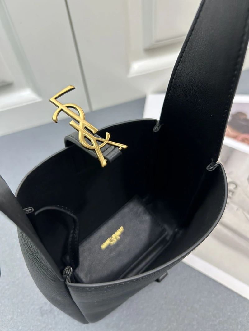 Y51 top handle bags 4224-1523
