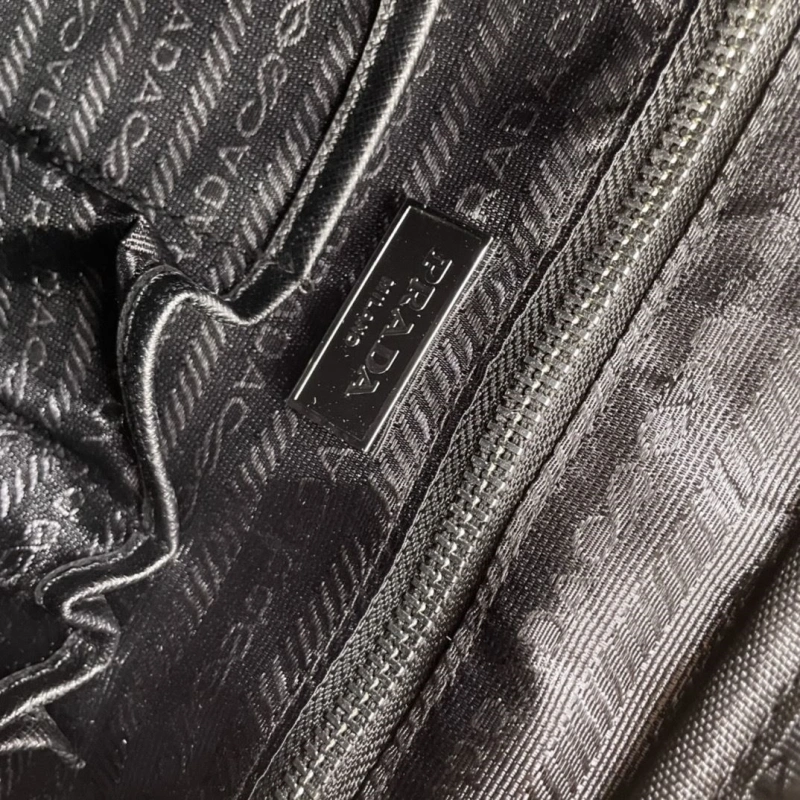 mens Pra*a briefcases 4224-1587