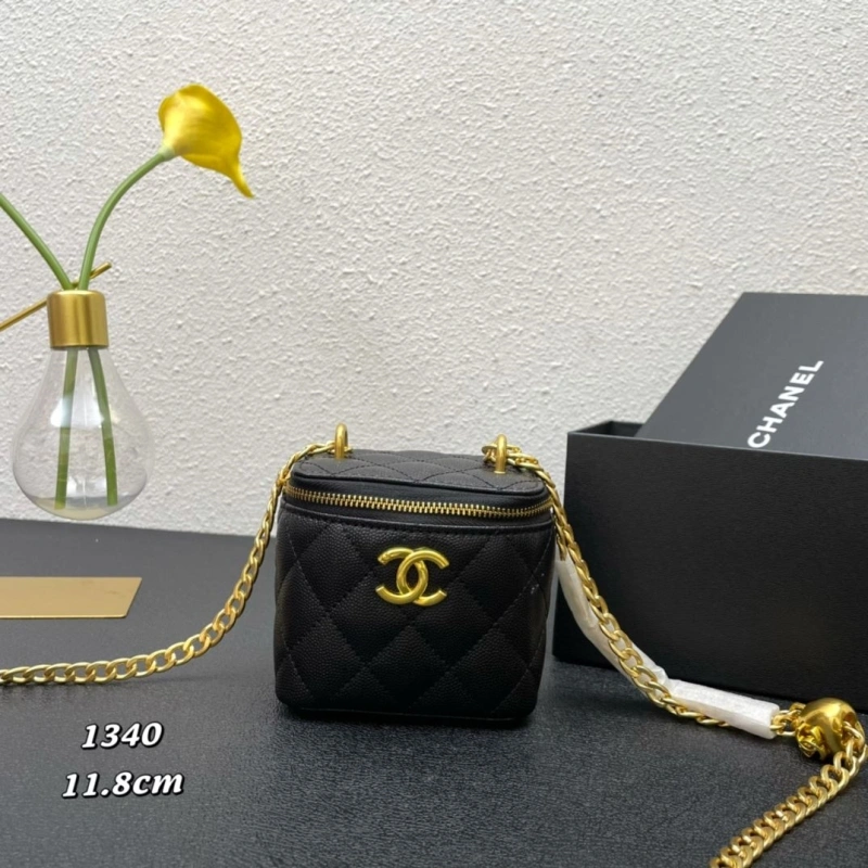 Ch**el cosmetic bags 4224-1615