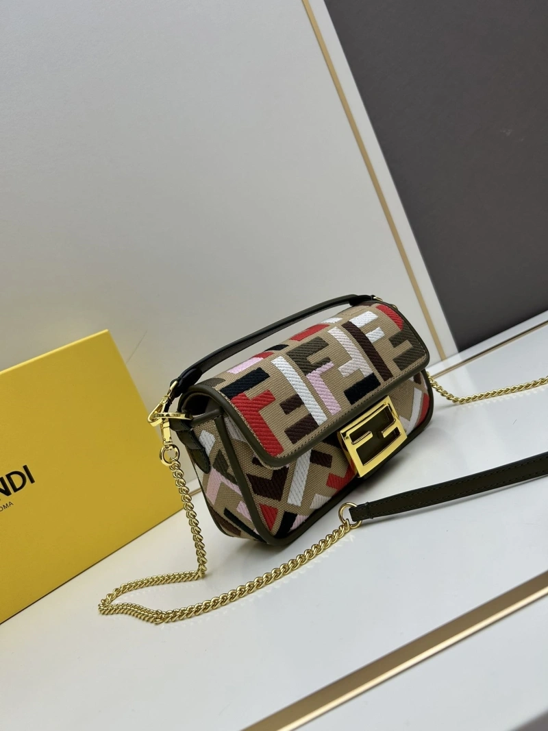 F**di baguette bags 4224-1722