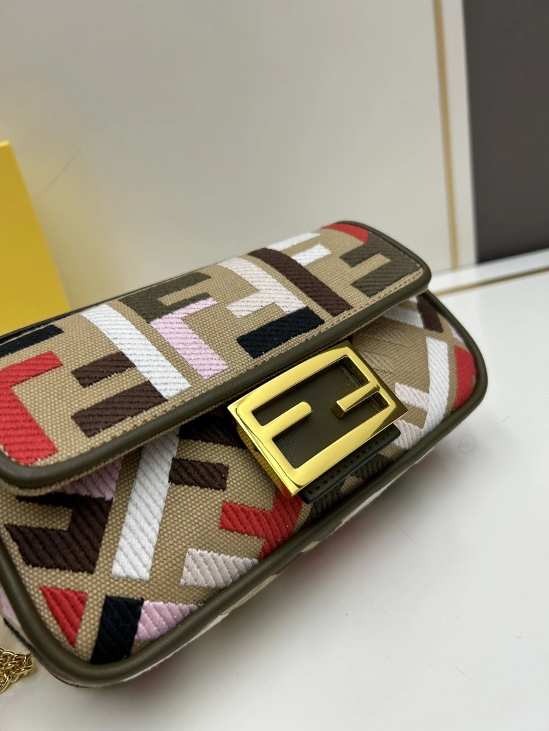 F**di baguette bags 4224-1722