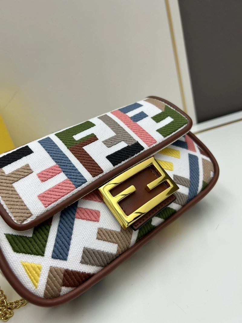 F**di baguette bags 4224-1723