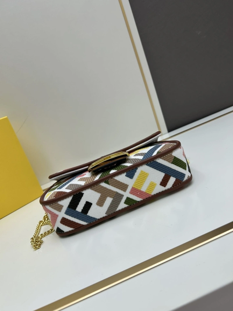 F**di baguette bags 4224-1723