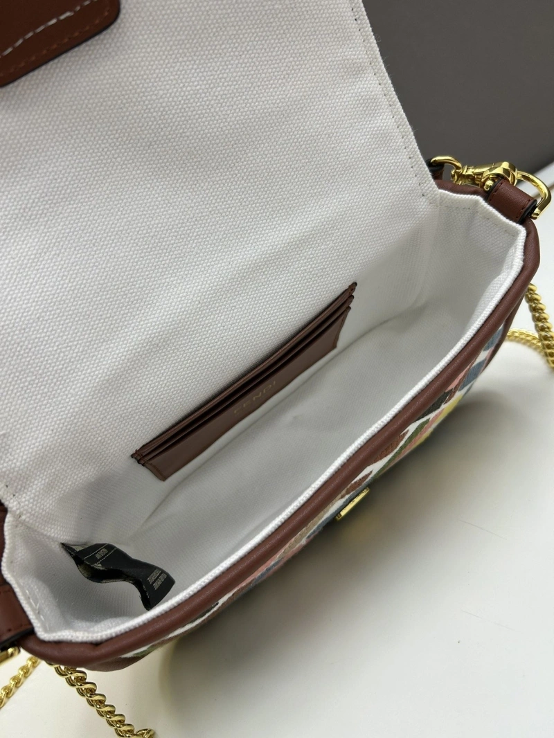 F**di baguette bags 4224-1723