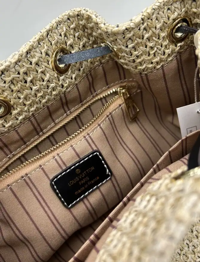 LV Bucket Bags 4224-1802