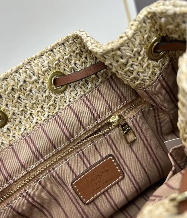 LV Bucket Bags 4224-1803