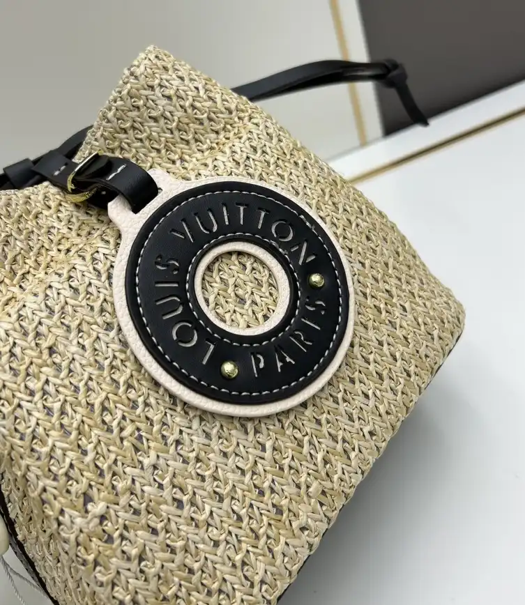 LV Bucket Bags 4224-1804