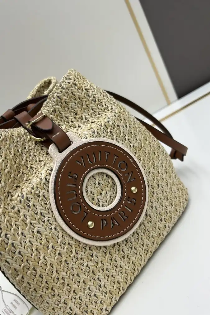 LV Bucket Bags 4224-1805