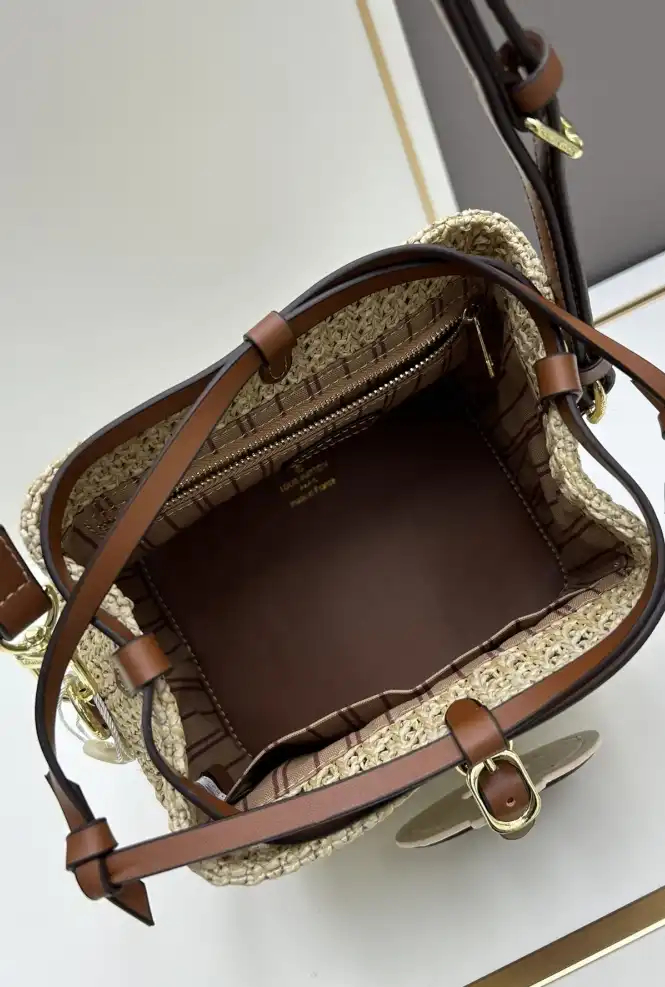 LV Bucket Bags 4224-1805