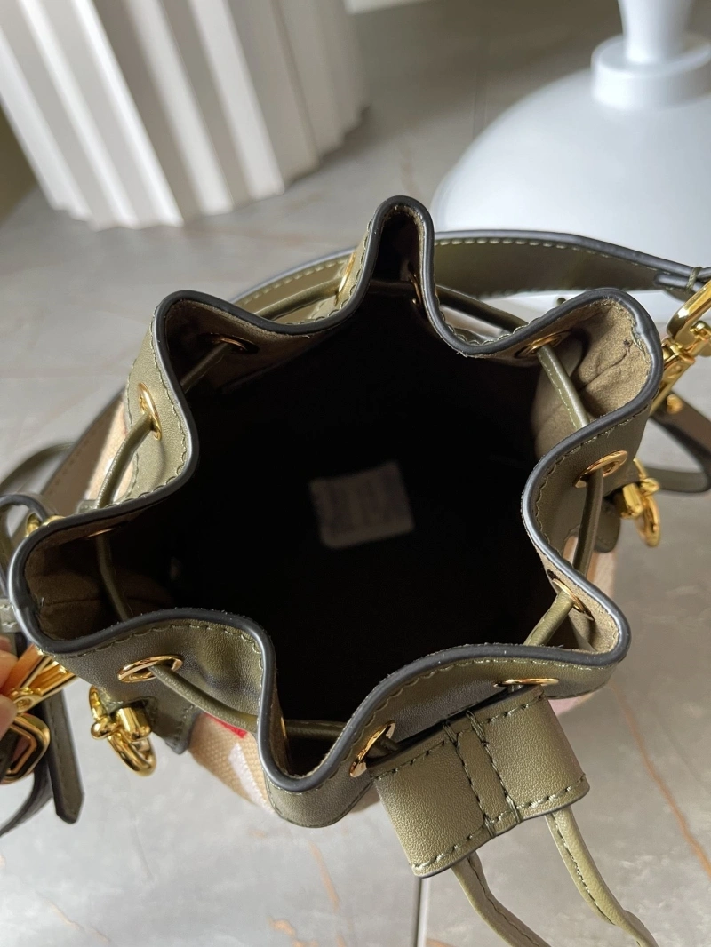 F**di bucket bags 4224-1889