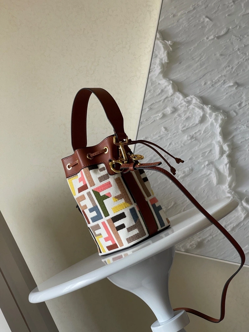 F**di bucket bags 4224-1890