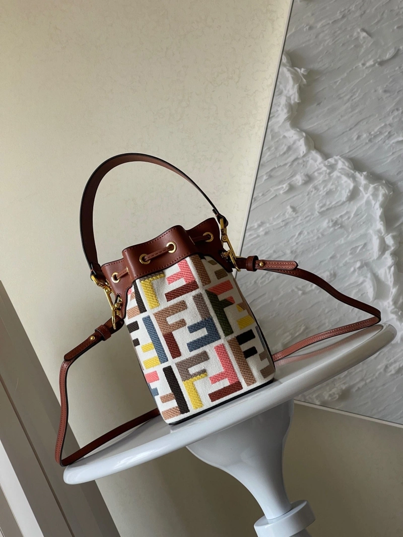 F**di bucket bags 4224-1890