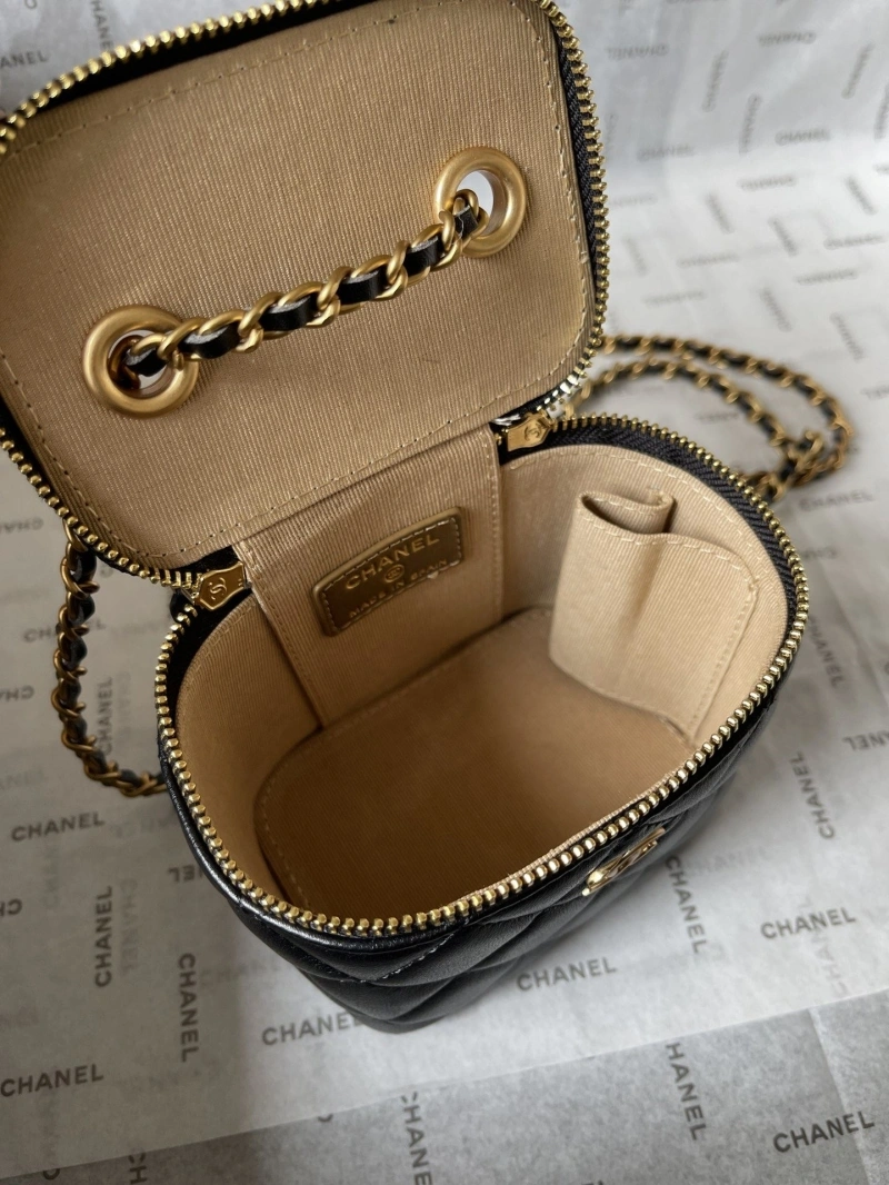 Ch**el cosmetic bags 4224-1923