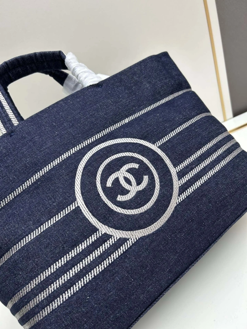 Ch**el shopping bags 4224-1937