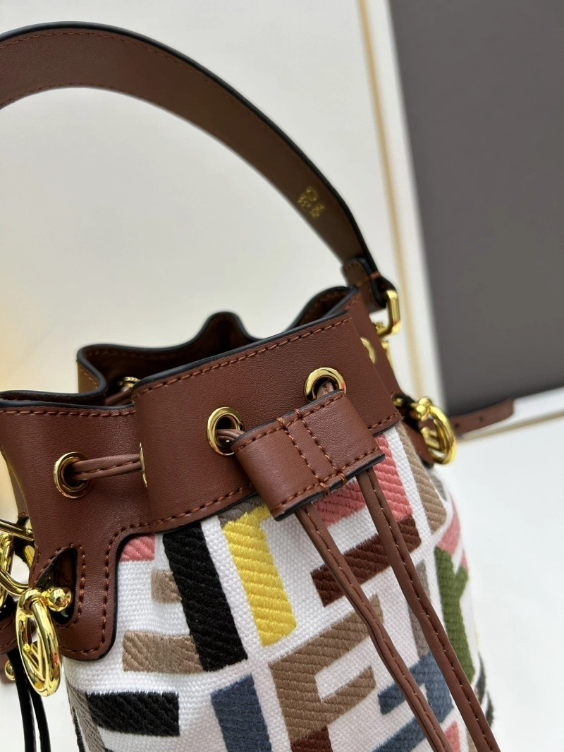 F**di bucket bags 4224-1943