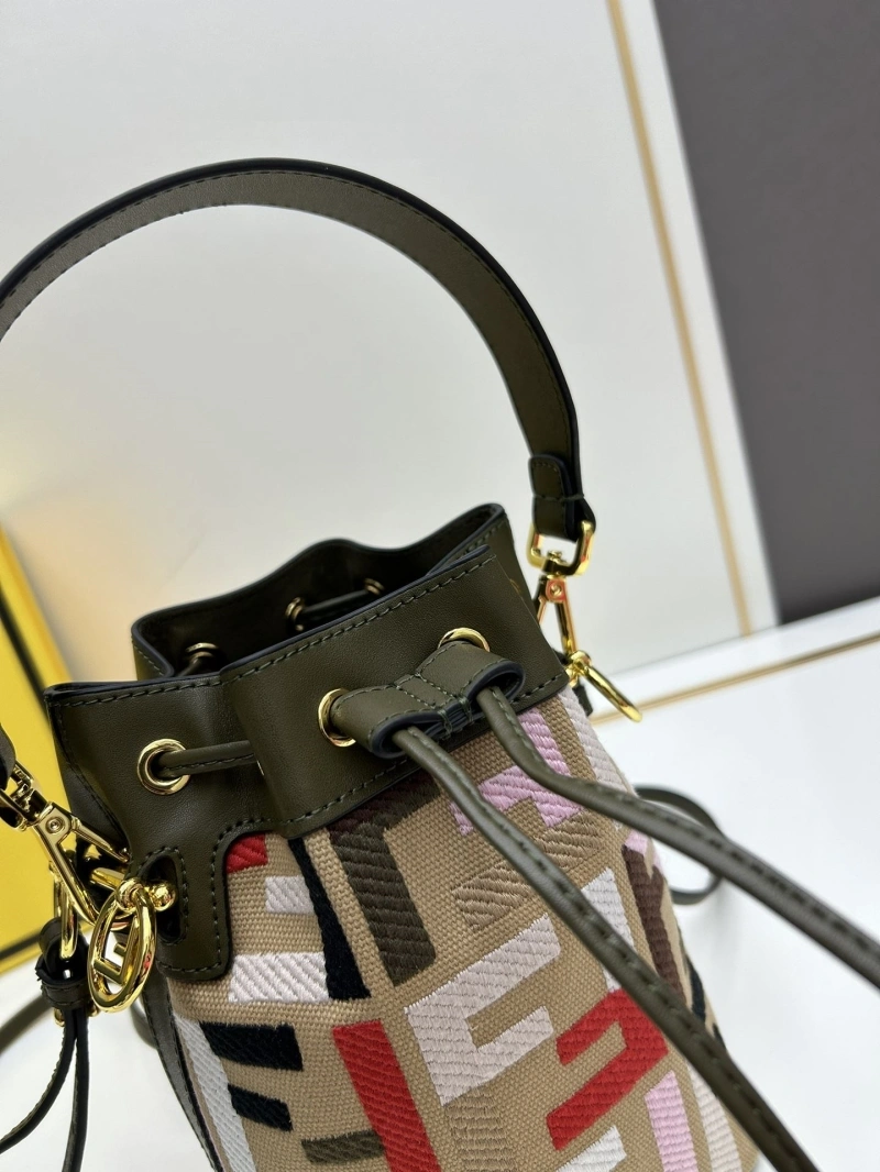 F**di bucket bags 4224-1944