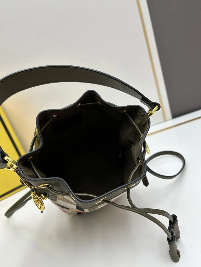 F**di bucket bags 4224-1944
