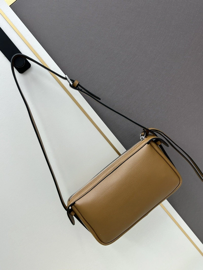 F**di top handle bags 4224-1985