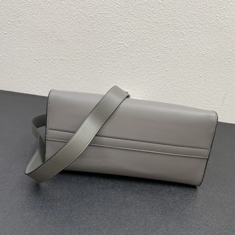 Pra*a top handle bags 4224-2008