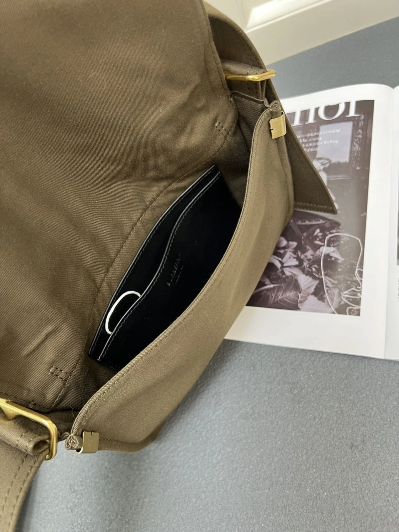 Bv*b*rry satchel bags 4224-2077