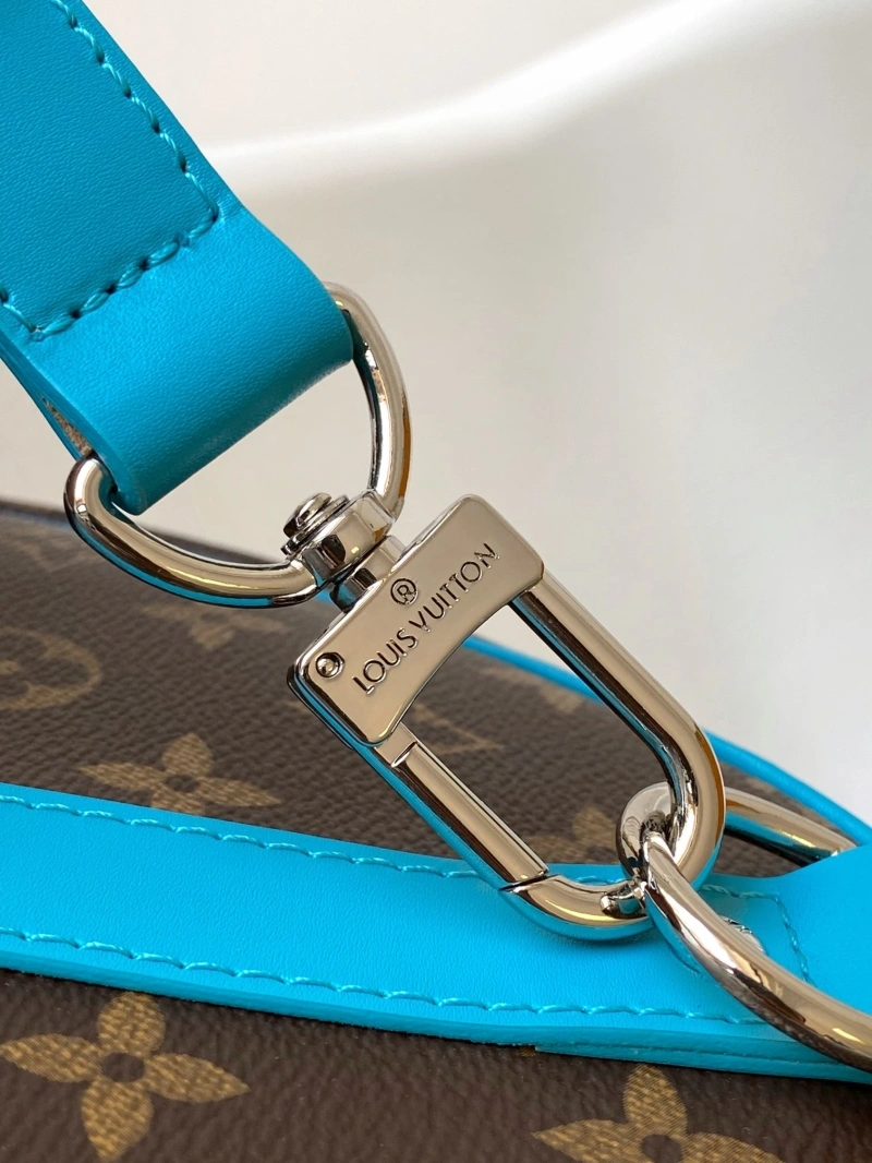 LV Travel Bags 4233A-0385