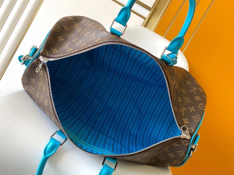 LV Travel Bags 4233A-0385